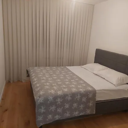 Imperial East سراييفو