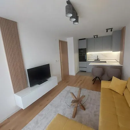 Imperial East * سراييفو