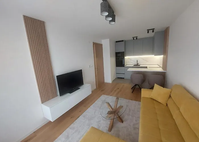 Imperial East * سراييفو