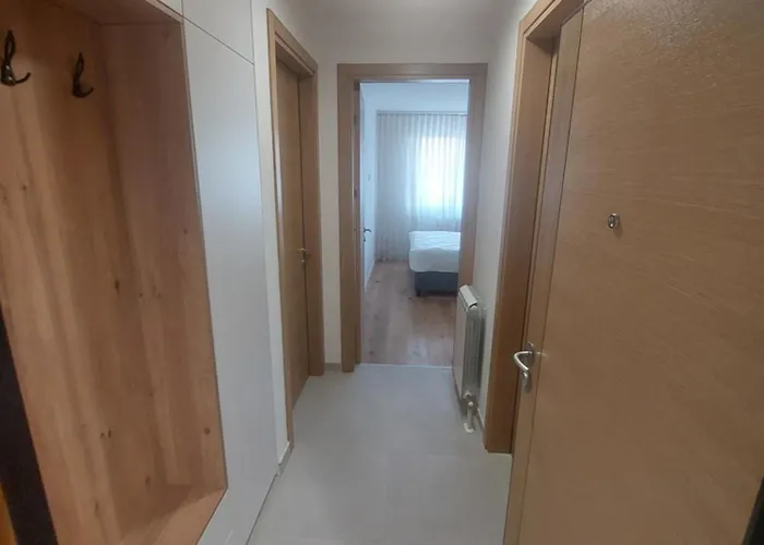 Imperial East * سراييفو